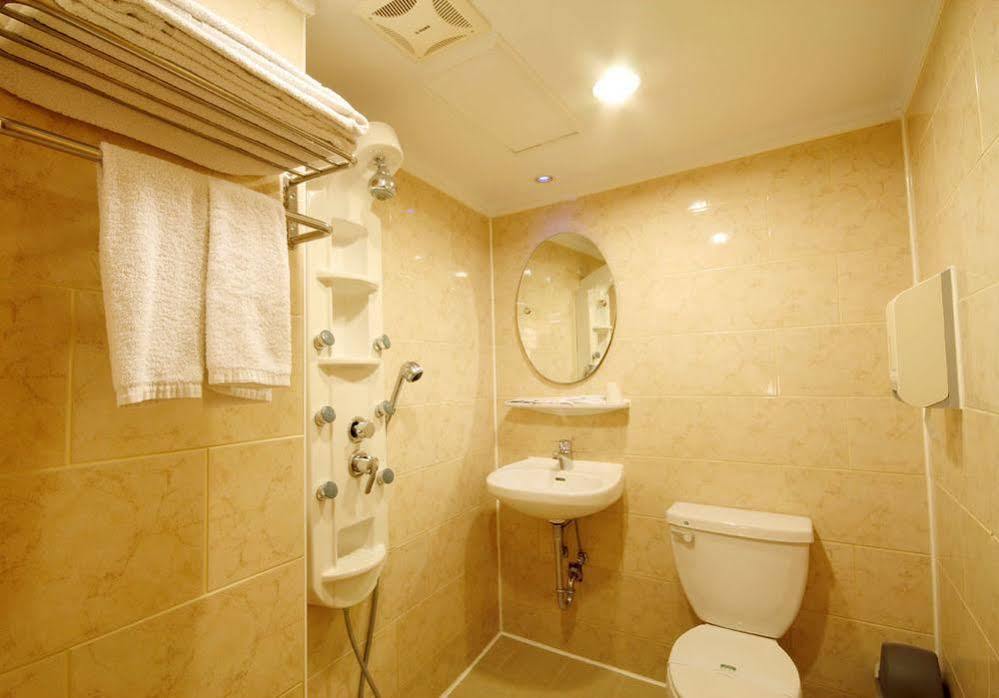 Kindness Hotel Weiwuying Kaohsiung Eksteriør bilde